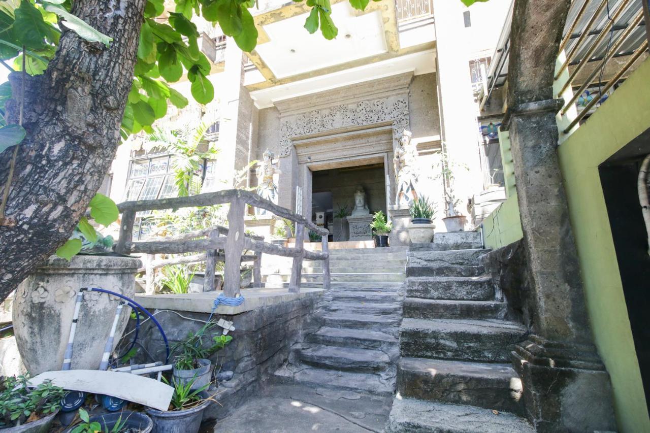 Vilarisi Hotel Legian Exterior foto